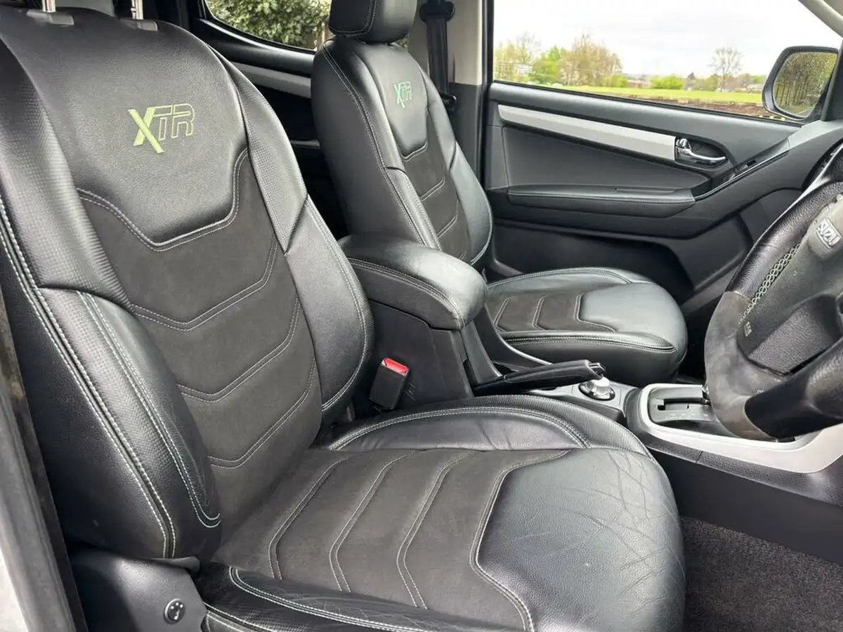 2020-isuzu-d-max-19td-xtr-nav-auto-big-13