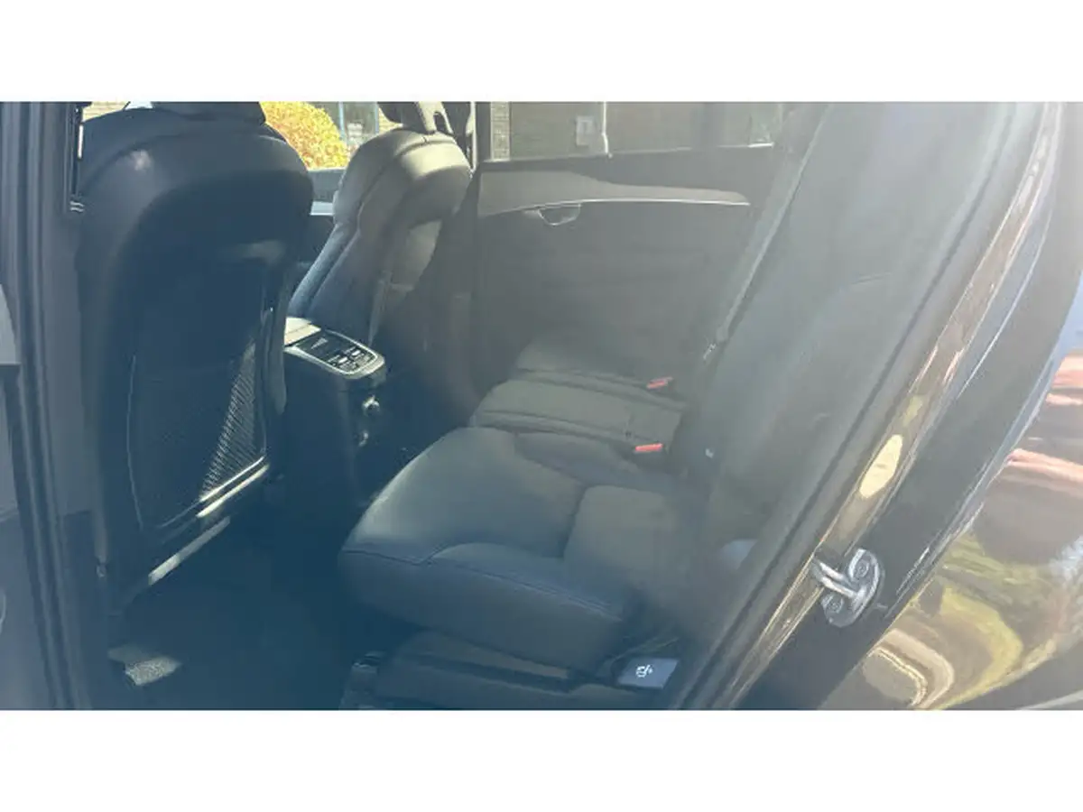 2024-volvo-xc90-20-t8-plus-big-9