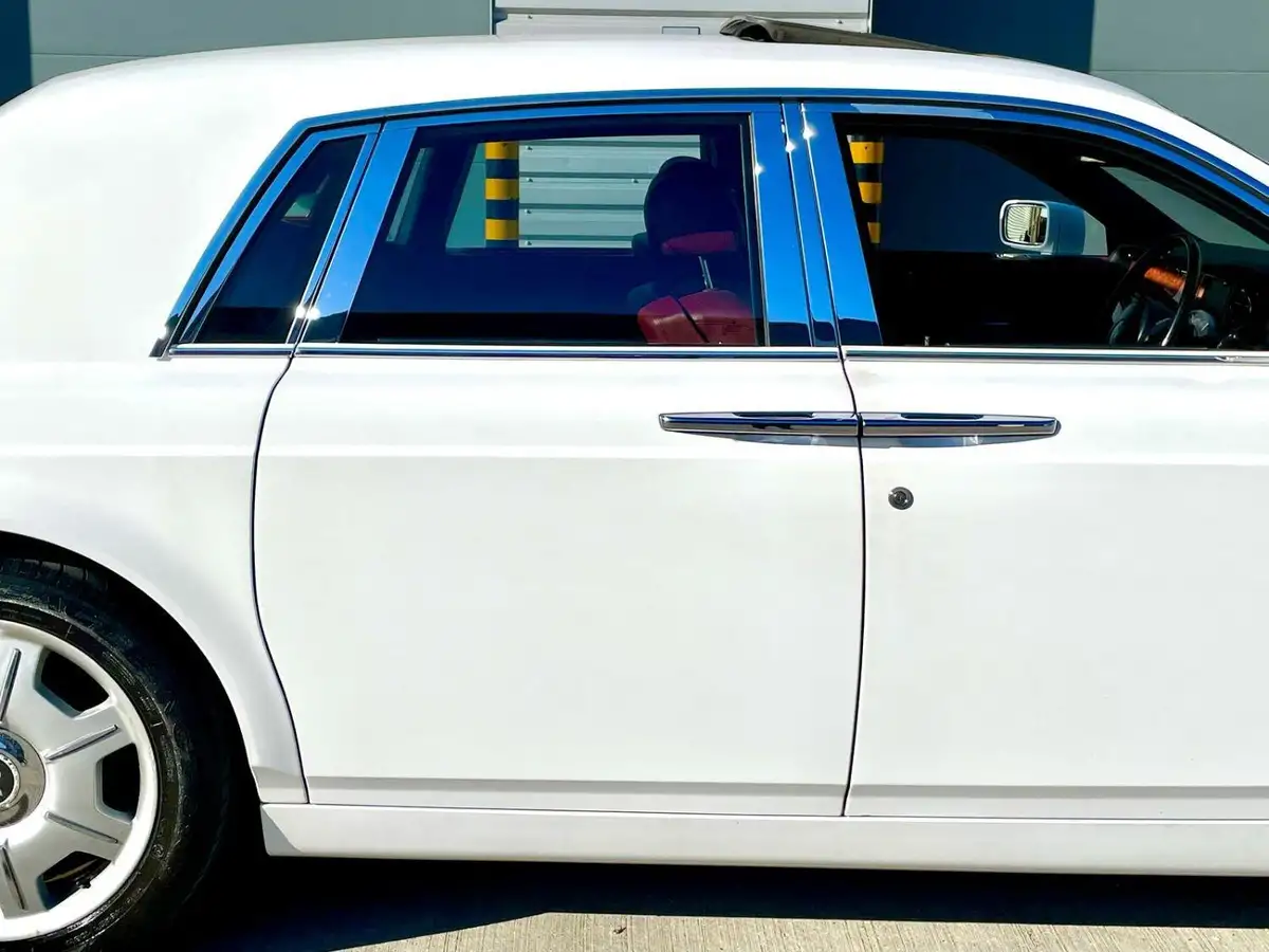 2005-rolls-royce-phantom-67-big-24