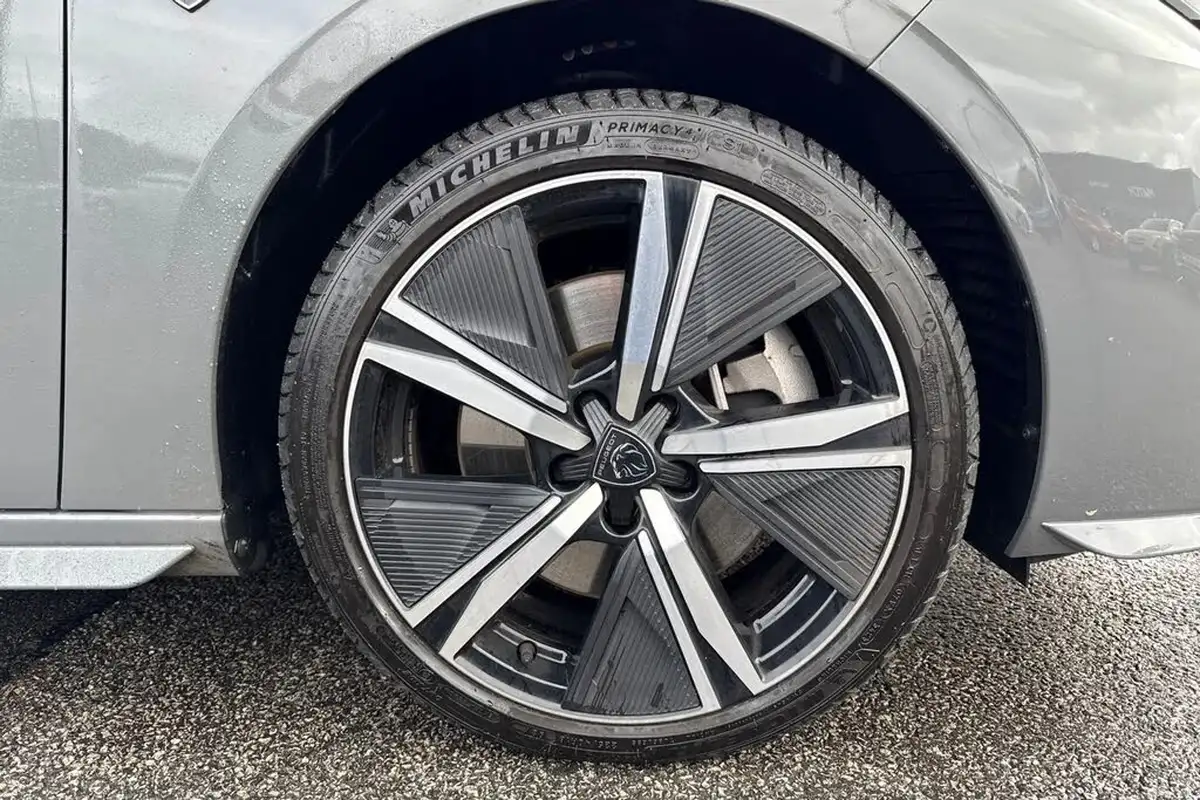 2024-peugeot-308-16-puretech-gt-180ps-big-5