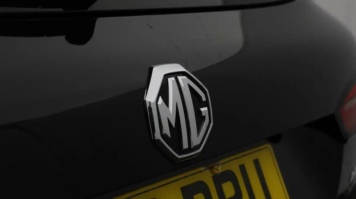 2023-mg-hs-15t-gdi-exclusive-258ps-plug-in-hybrid-auto-big-19