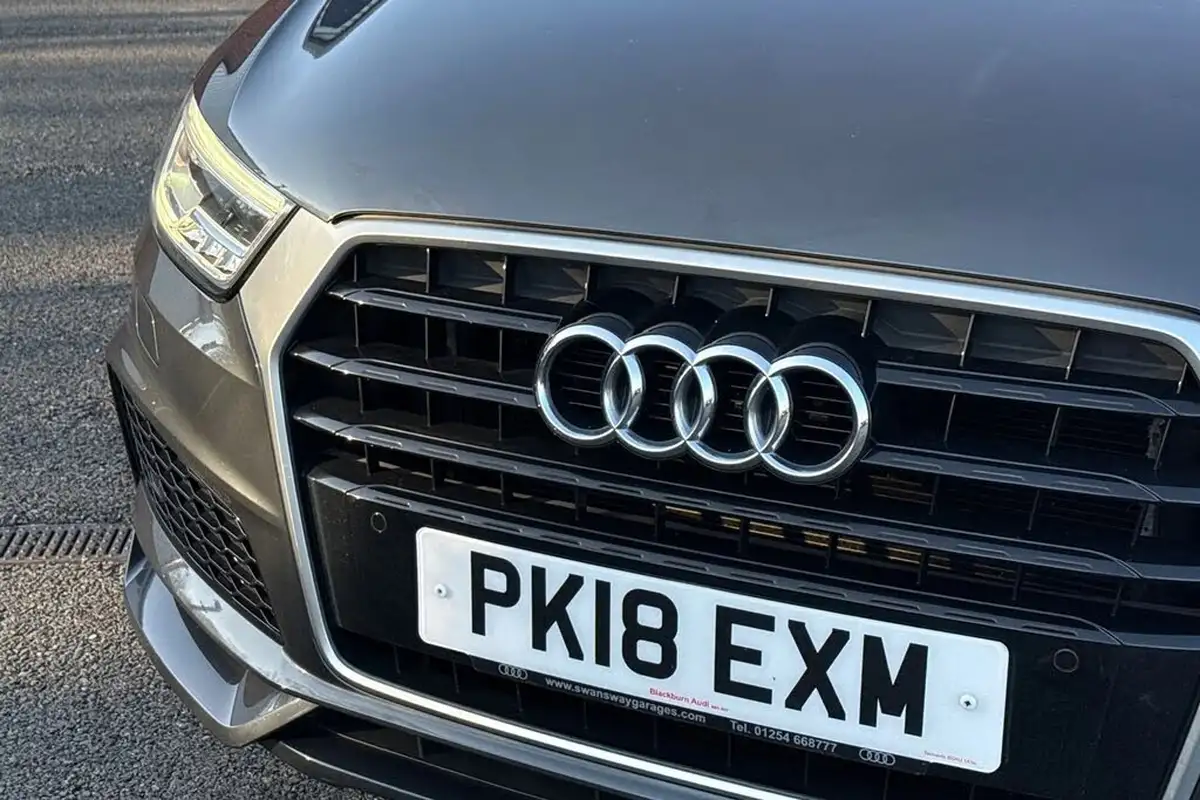2017-audi-q3-14-tfsi-s-line-edition-big-25