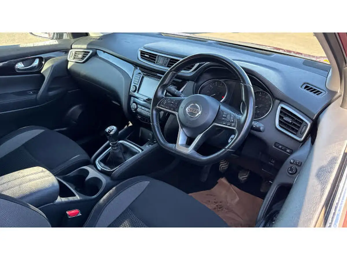 2020-nissan-qashqai-13-dig-t-acenta-premium-140ps-big-8