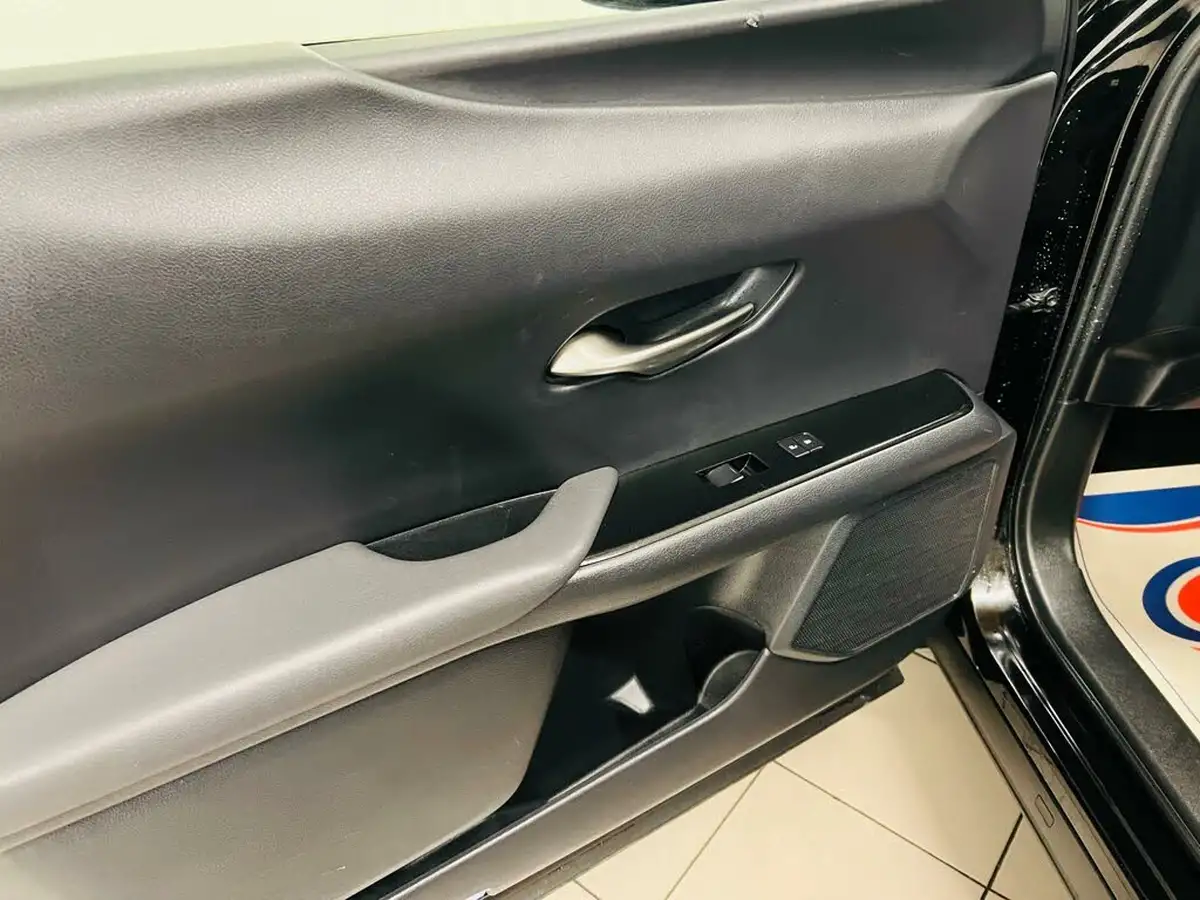 2019-lexus-ux-250h-20-ux-premium-pack-with-navigation-big-24