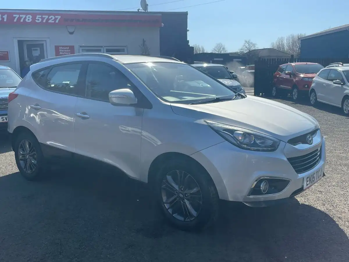 2015-hyundai-ix35-17td-se-nav-big-7