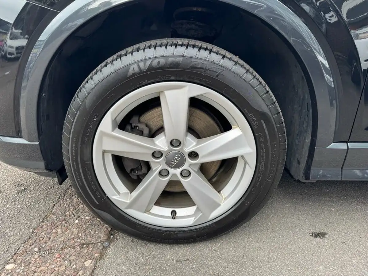 2019-audi-q2-10-30-tfsi-sport-big-39