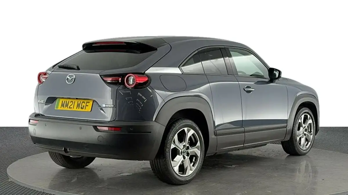 2021-mazda-mx-30-e-first-edition-big-3