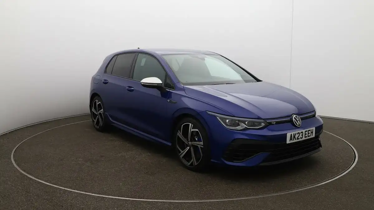 2023-volkswagen-golf-20-tsi-r-320ps-hatchback-big-35