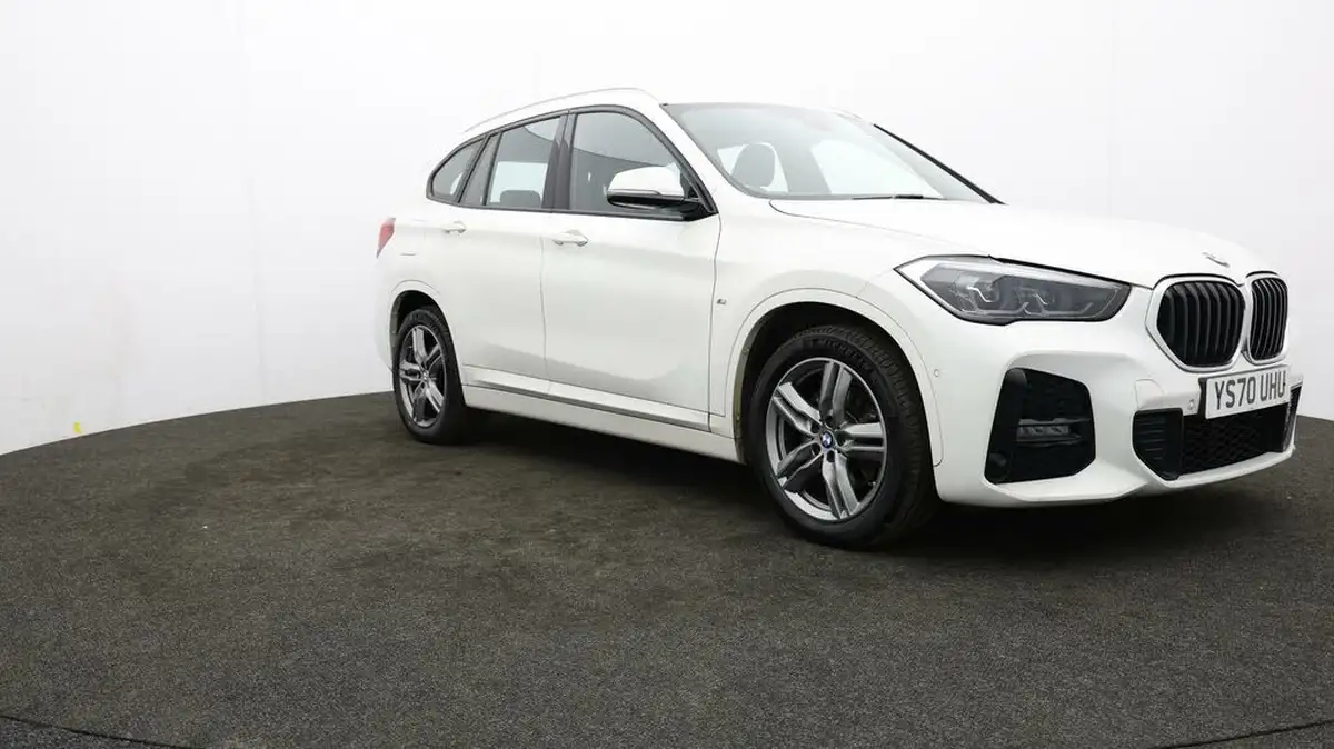 2020-bmw-x1-15-xdrive-25e-phev-m-sport-big-0