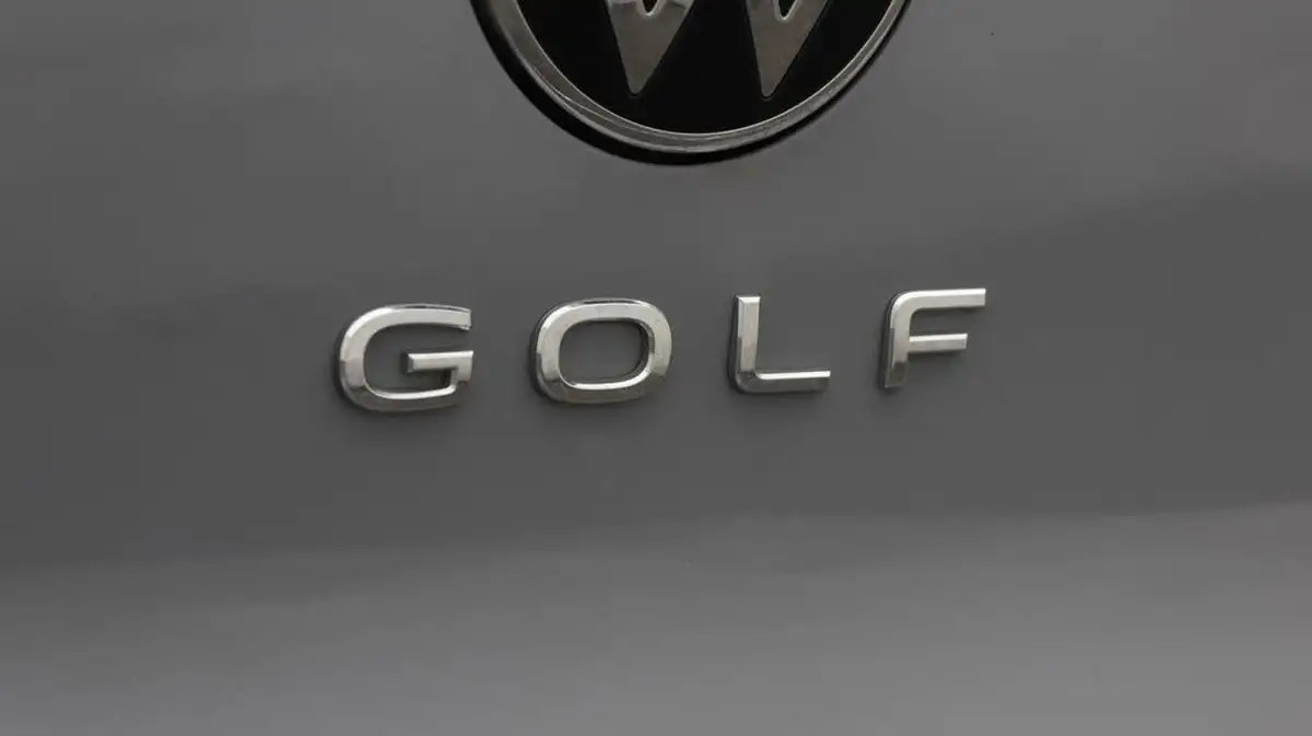 2020-volkswagen-golf-15-tsi-style-130ps-hatchback-big-22