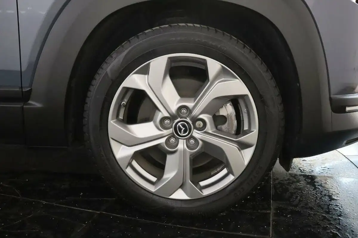 2021-mazda-mx-30-e-se-l-lux-big-35