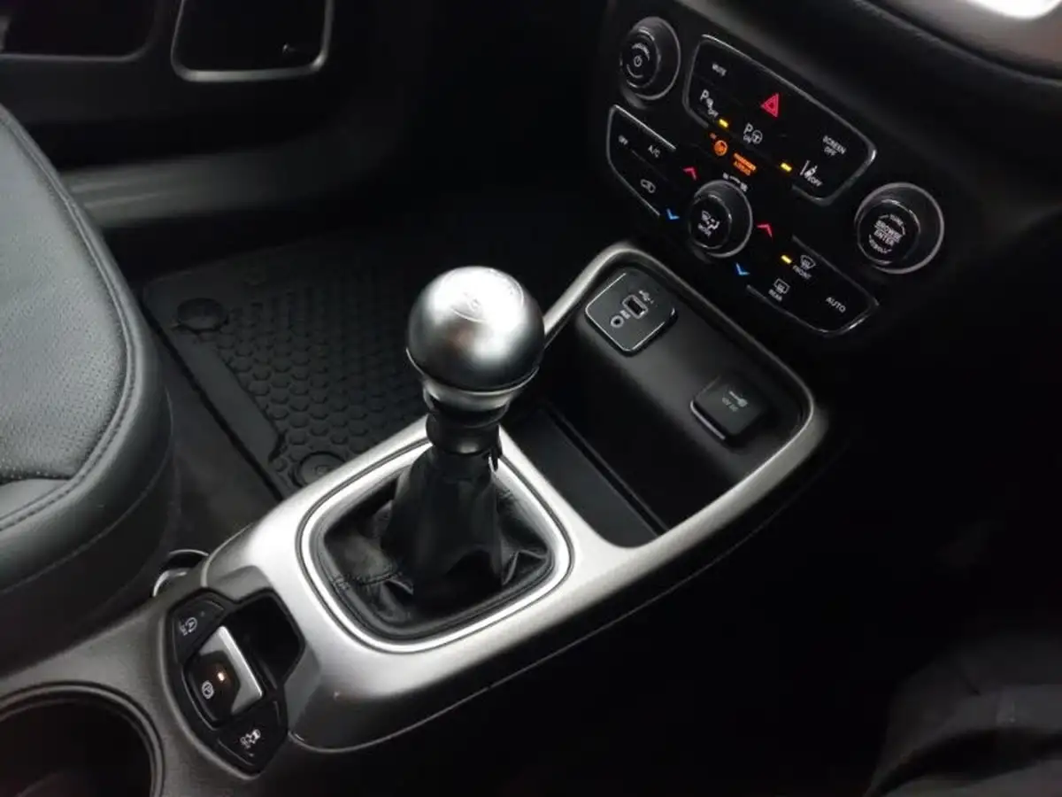 2021-jeep-compass-14-multiair-ii-limited-138bhp-big-12