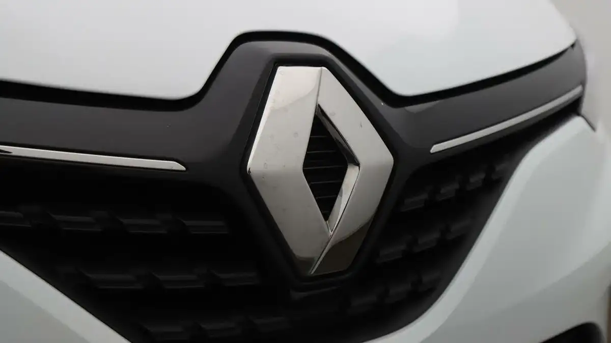 2020-renault-clio-10-sce-play-75bhp-big-20