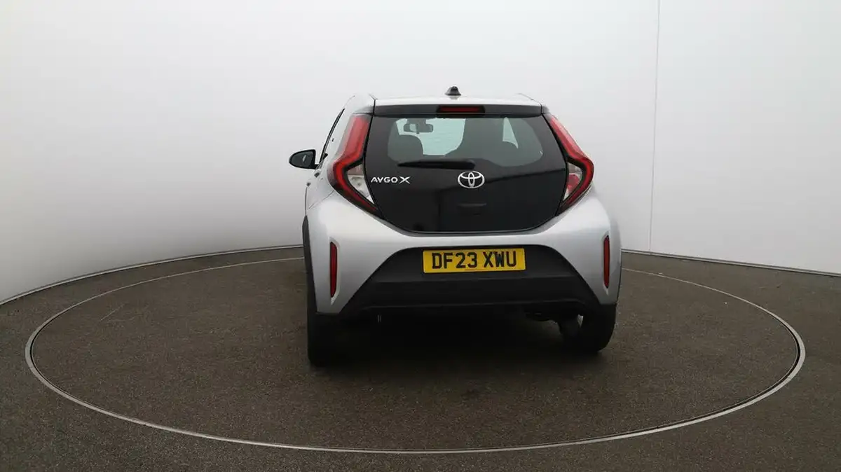 2023-toyota-aygo-x-10-vvt-i-pure-big-6