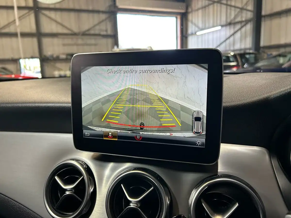 2019-mercedes-benz-gla-class-21d-gla-200d-amg-line-executivess-4matic-big-20