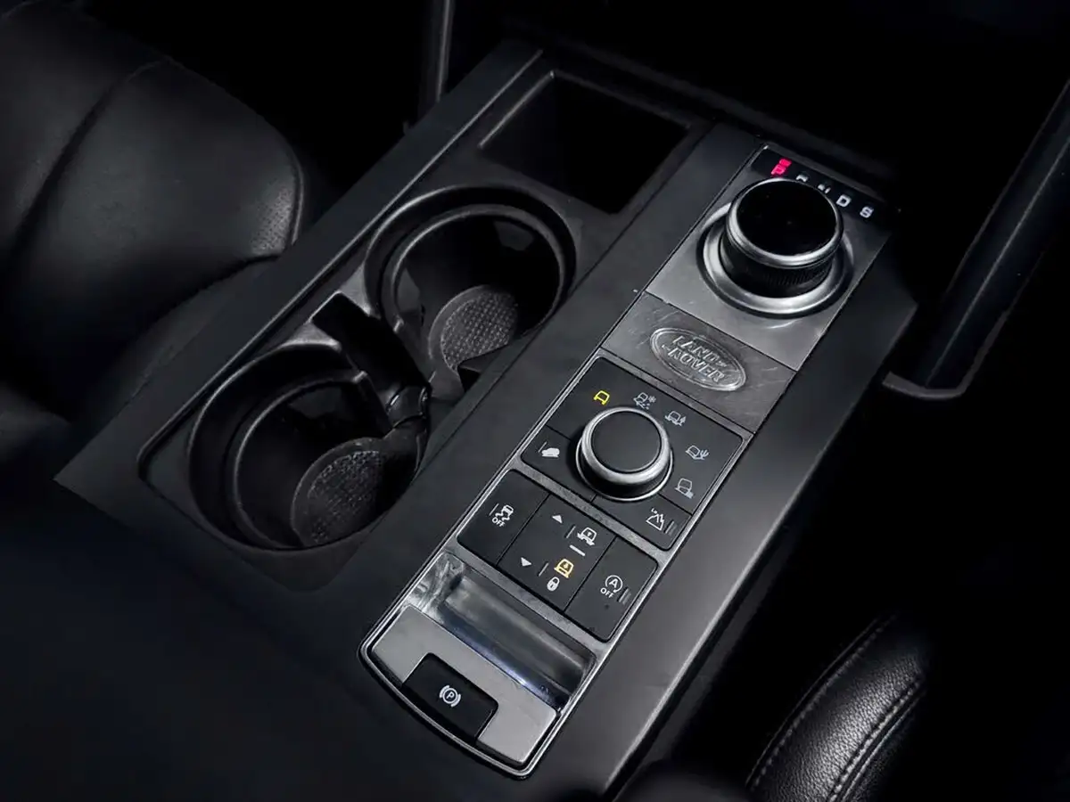 2020-land-rover-discovery-30-sd6-landmark-big-29
