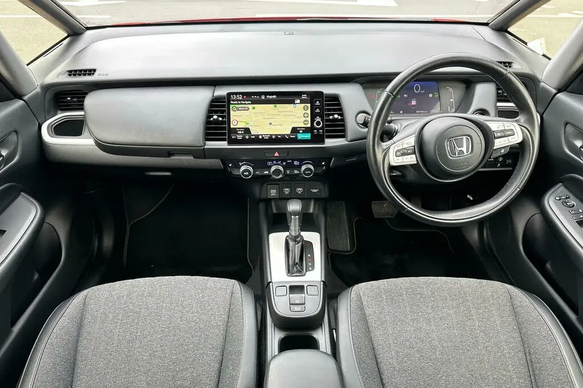 2021-honda-jazz-15-i-mmd-ex-107ps-big-3