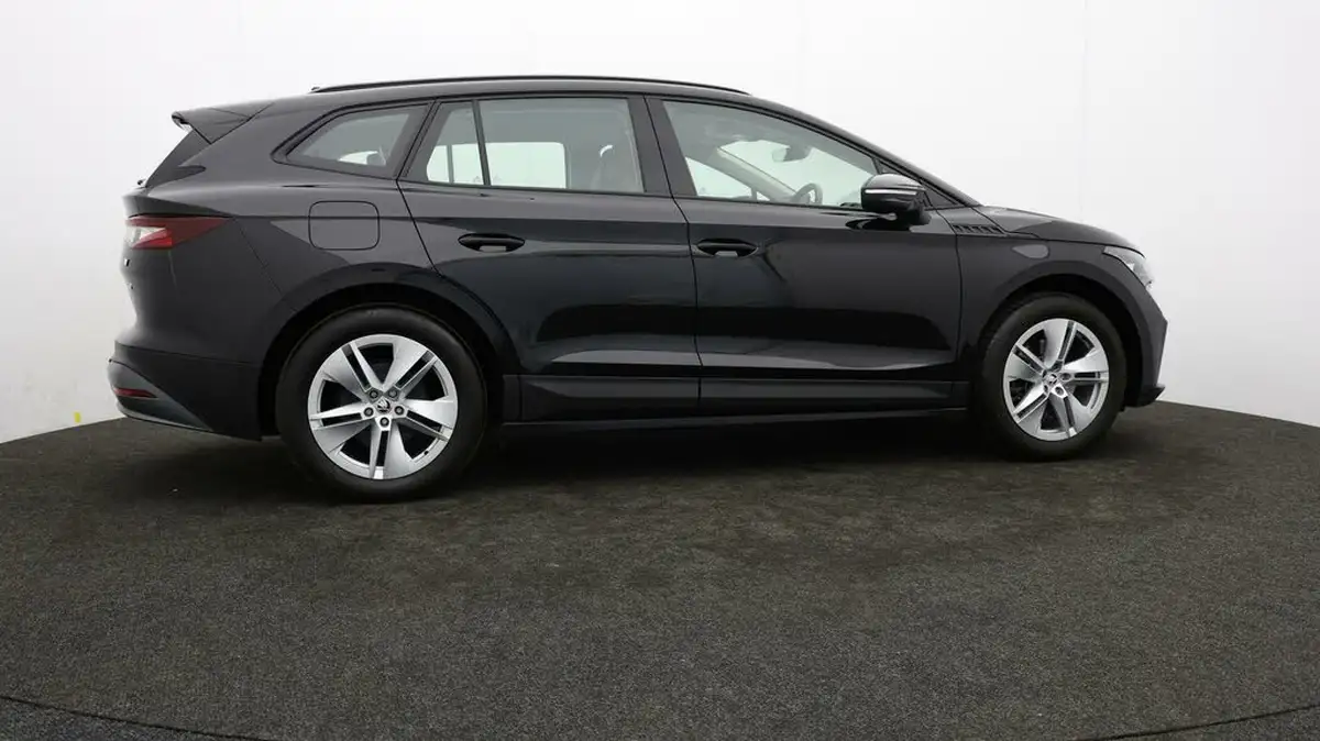 2023-skoda-enyaq-e-60-big-30