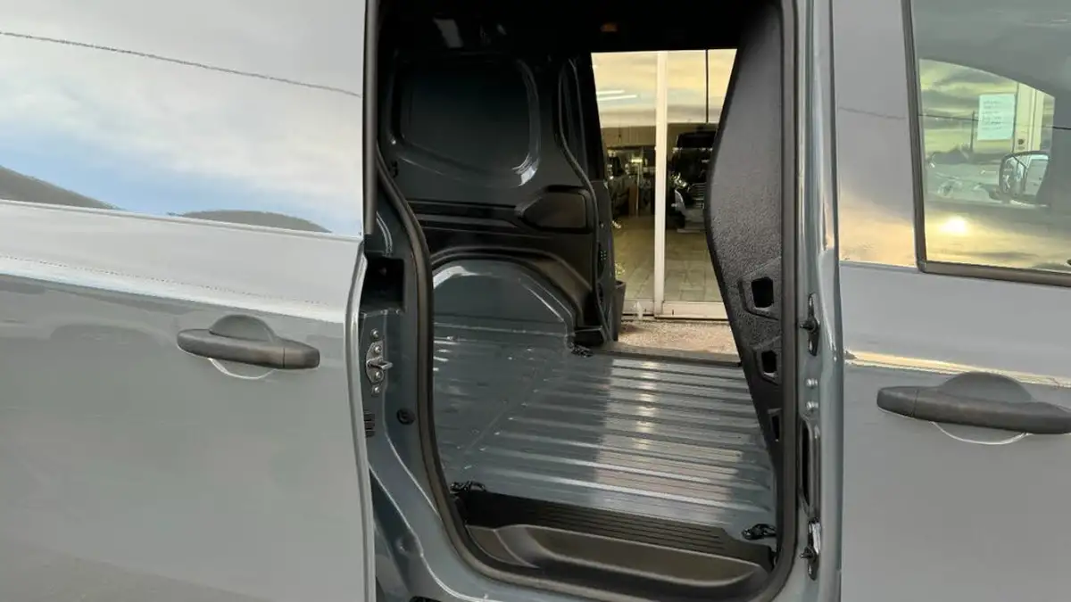 2023-renault-kangoo-15dci-ml19-95-start-big-22
