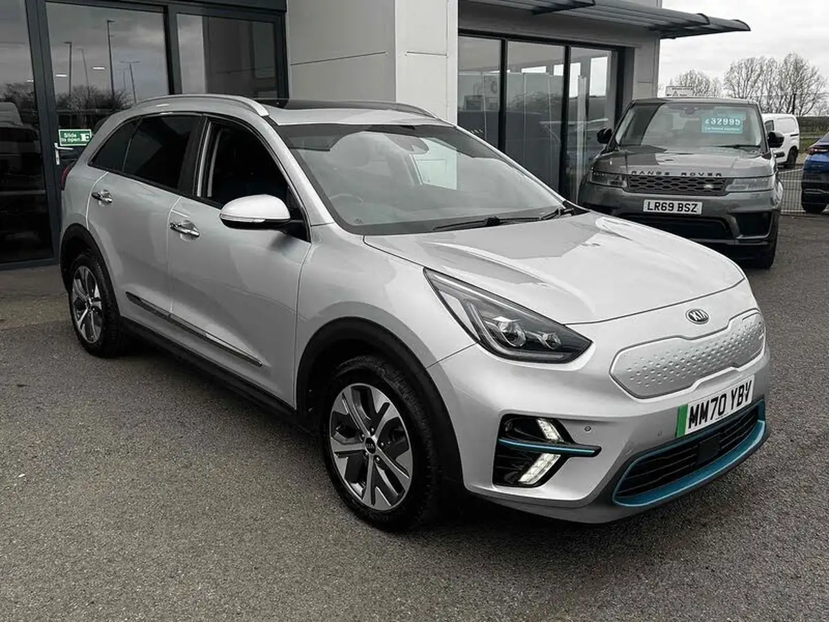 2021-kia-e-niro-ev-4-big-40