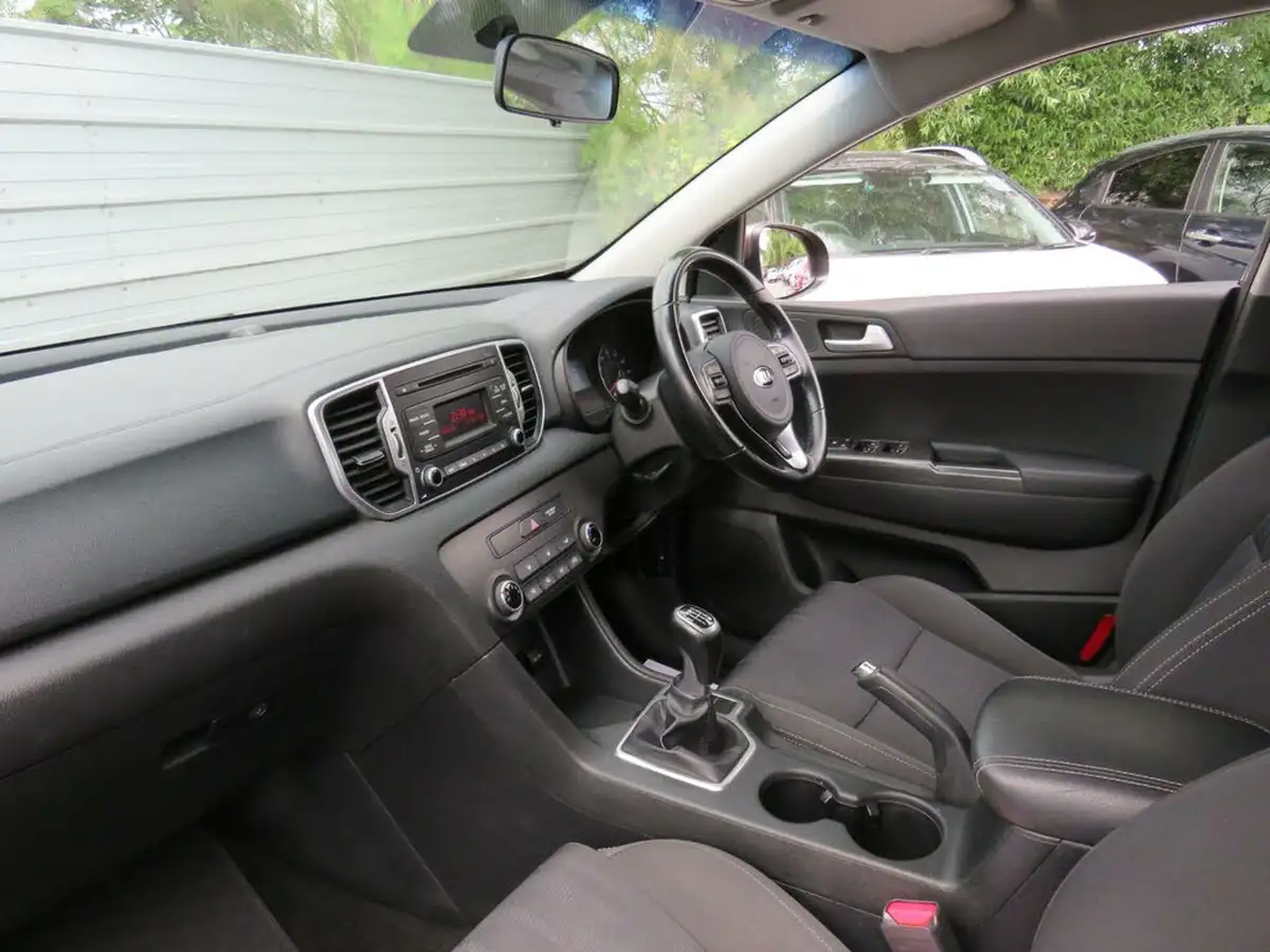 2018-kia-sportage-16-gdi-1-big-10