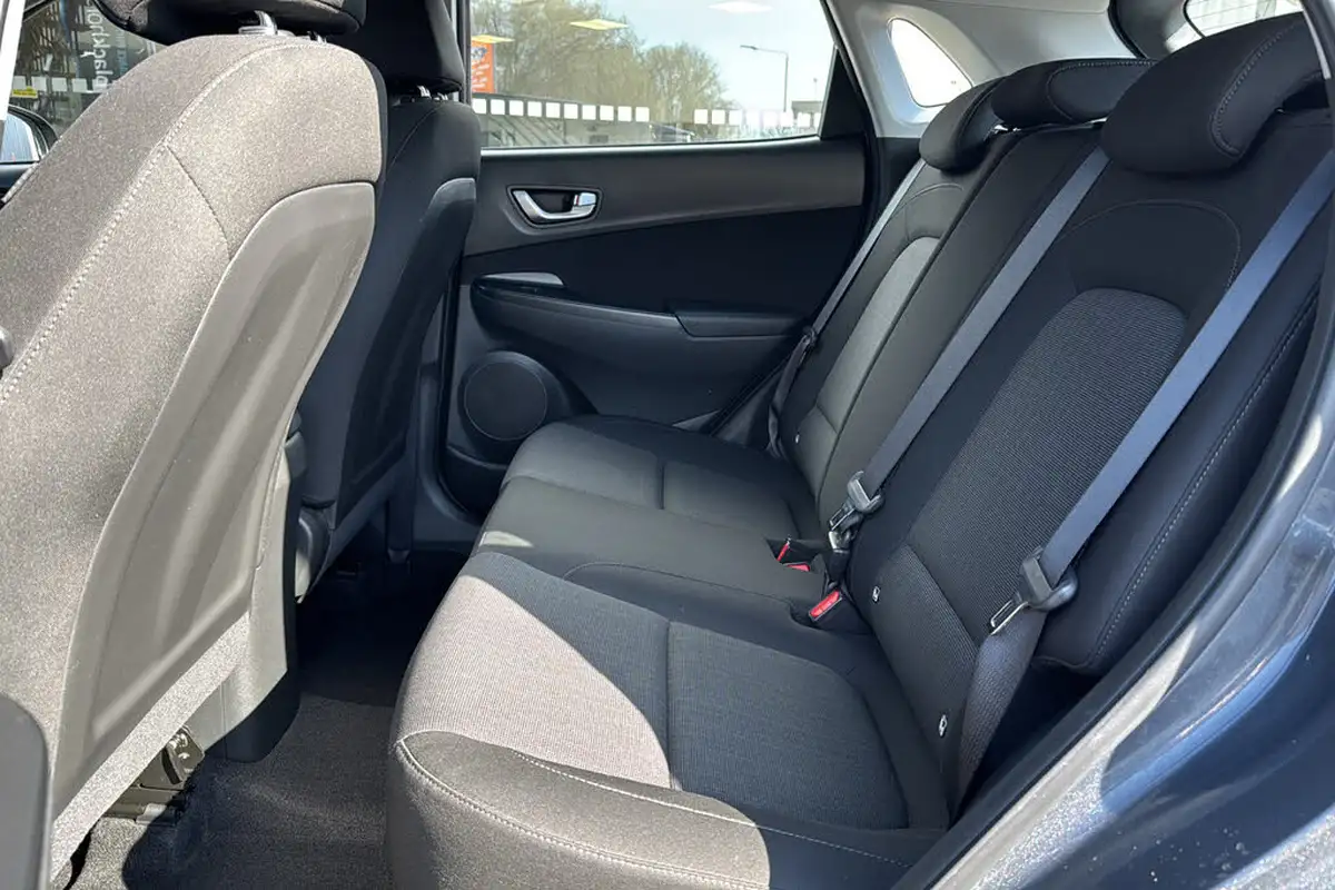 2021-hyundai-kona-16-gdi-se-connect-big-31