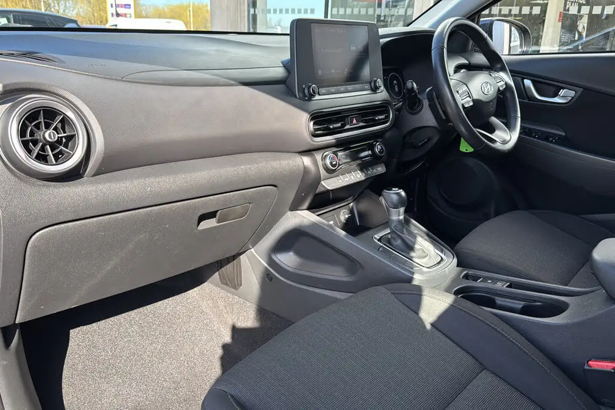 2021-hyundai-kona-16-gdi-se-connect-big-9