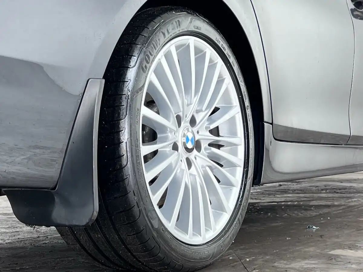 2016-bmw-5-series-20td-520d-luxury-saloon-4d-auto-big-5