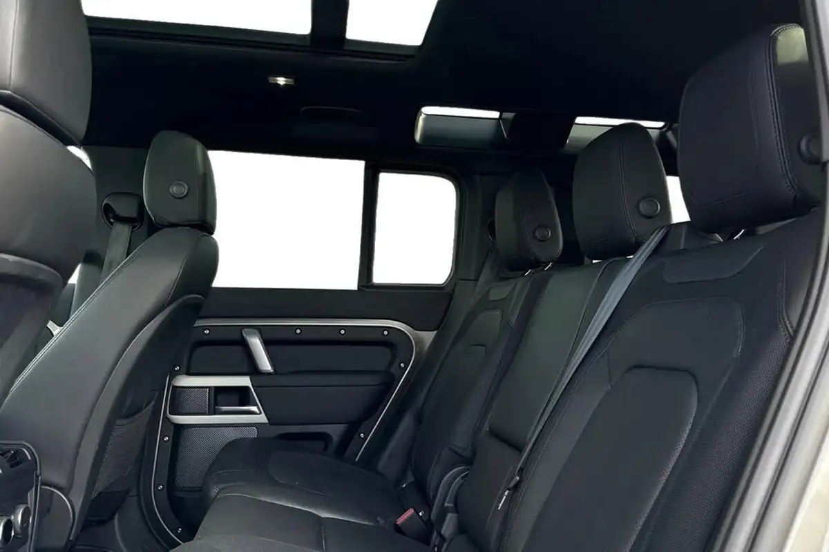2023-land-rover-110-defender-30-d250-x-dynamic-se-big-3