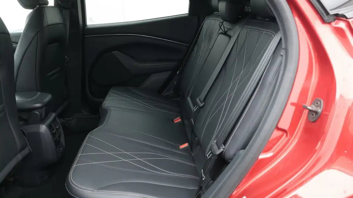 2022-ford-mustang-mach-e-e-standard-range-big-16