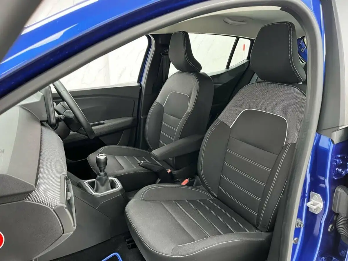2022-dacia-sandero-10-tce-comfort-90bhp-big-13