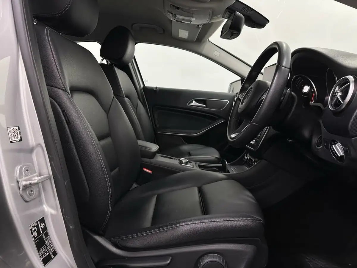 2016-mercedes-benz-a-class-15d-a180d-sport-executivess-7g-dct-big-30