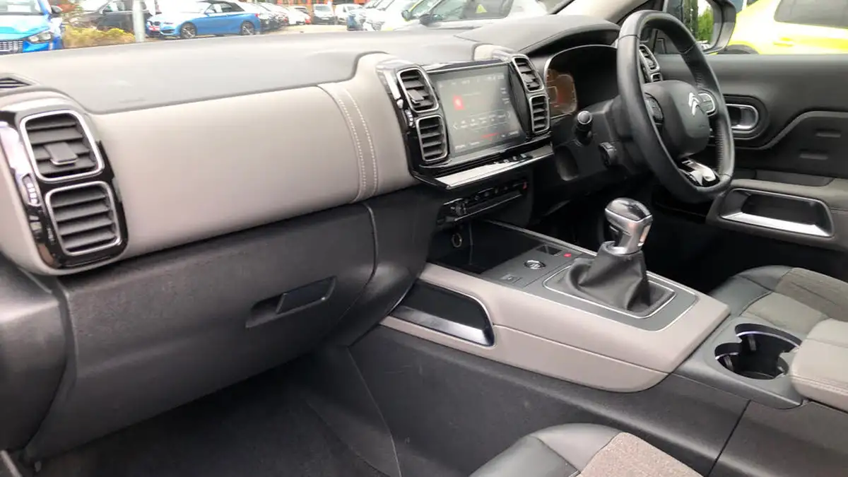 2021-citroen-c5-aircross-12-puretech-flair-big-11