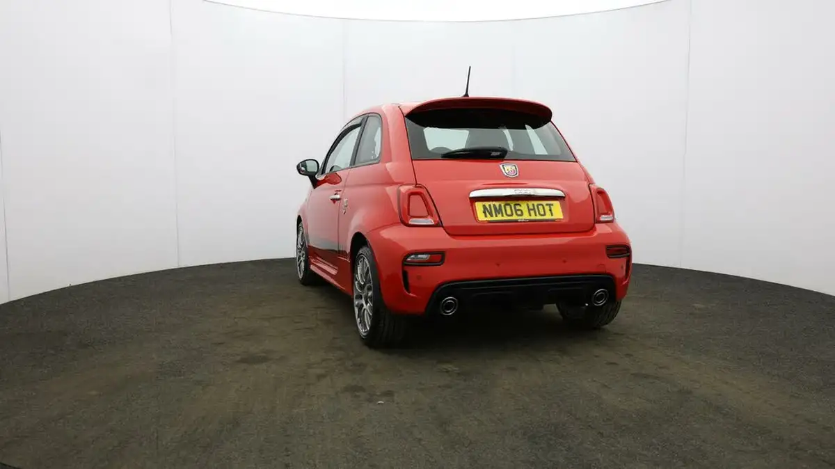 2018-abarth-595-14-tjet-big-22