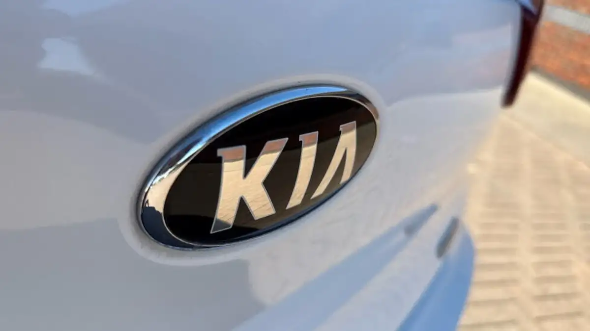 2021-kia-e-niro-ev-3-big-25