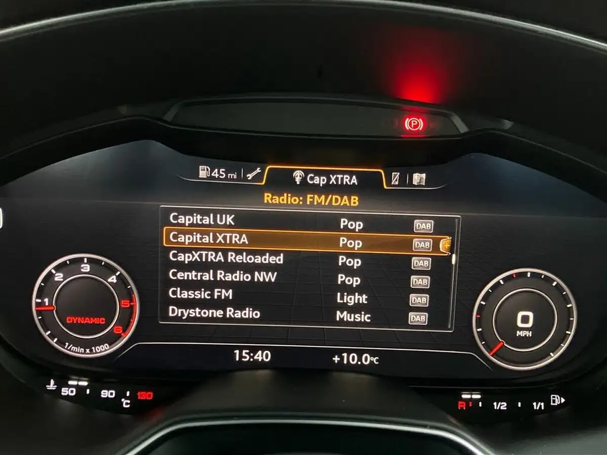 2016-audi-tt-coupe-20-tdi-s-line-big-9