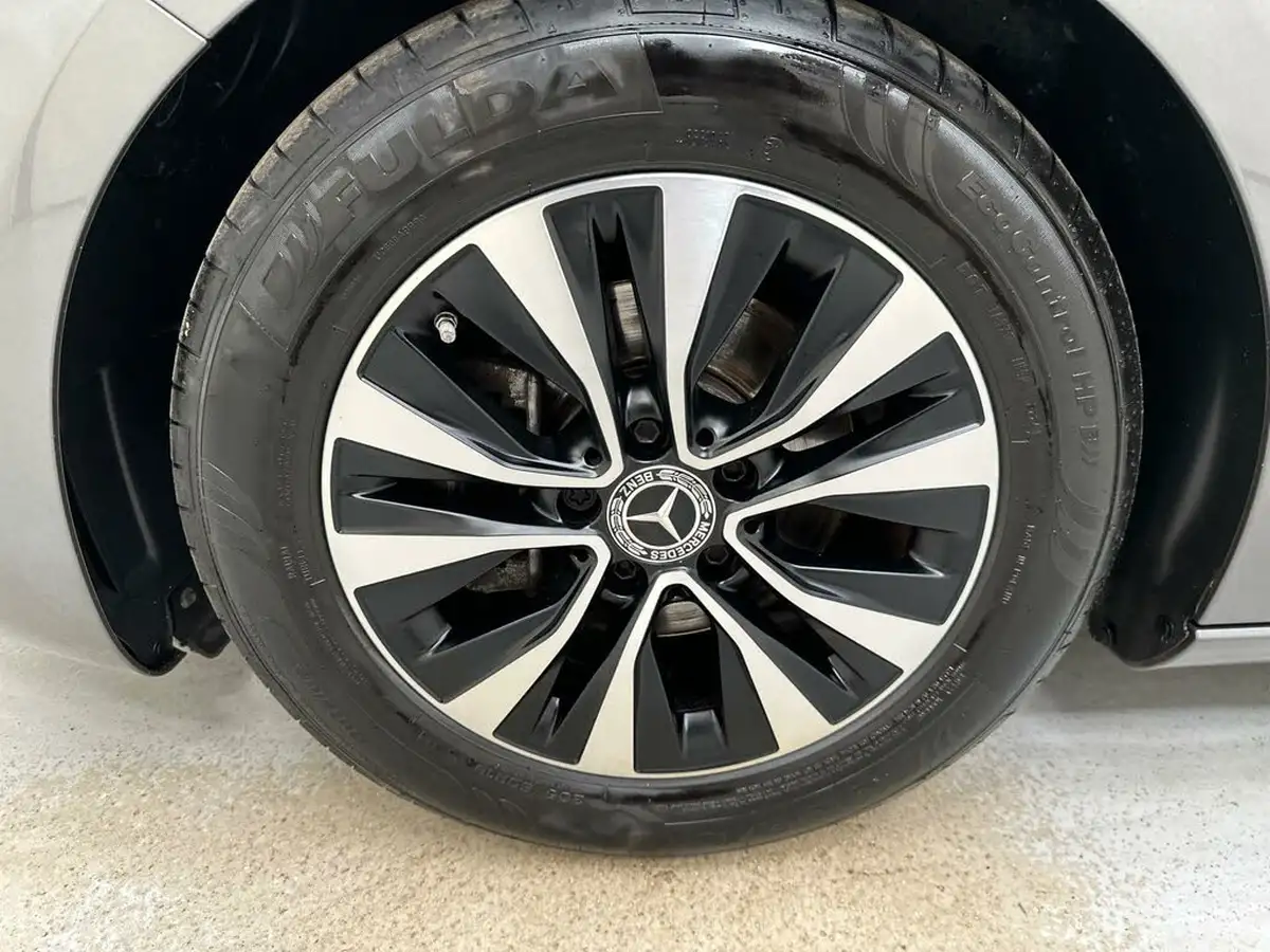 2021-mercedes-benz-a-class-13-a180-se-7g-dct-big-32