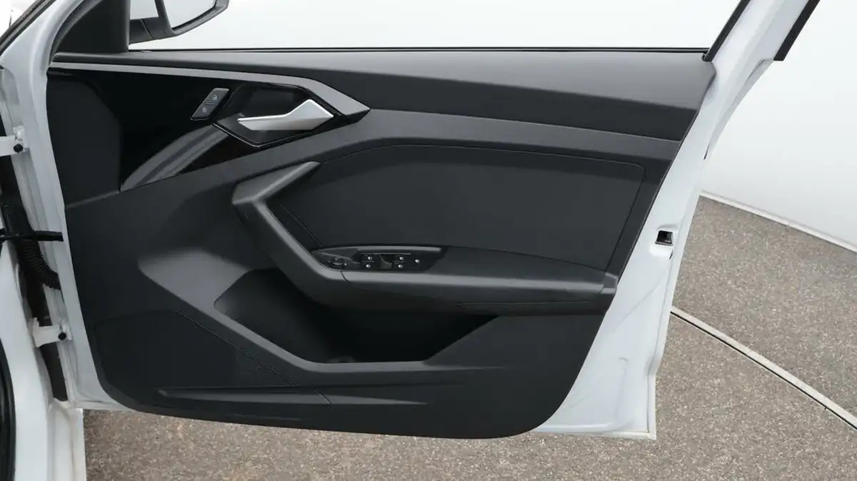 2023-audi-a1-10-25-tfsi-technik-big-15