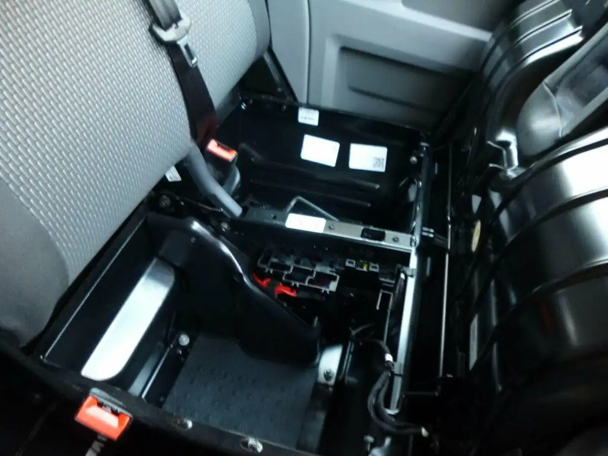 2022-volkswagen-transporter-20tdi-t28-highline-bmt-swb-110pseu6d-big-44
