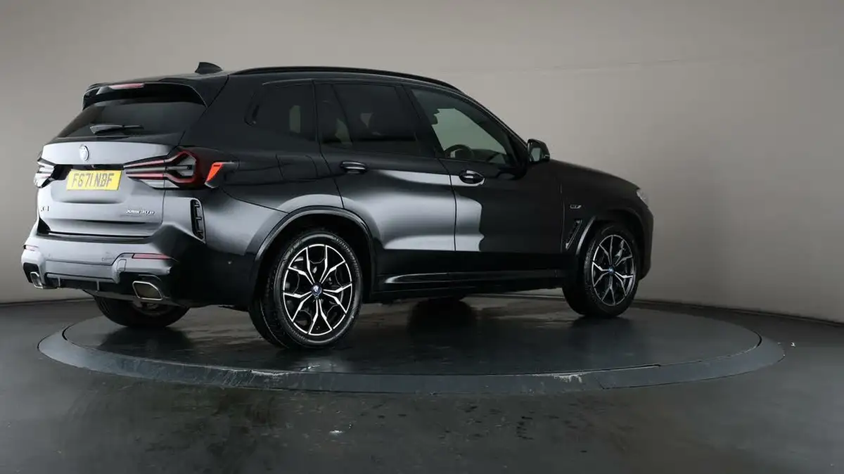 2021-bmw-x3-20-xdrive-30e-m-sport-big-7