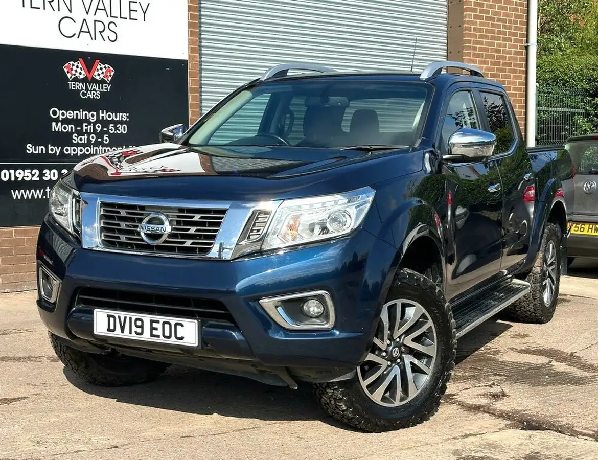 2019-nissan-navara-23dci-tekna-auto-big-17