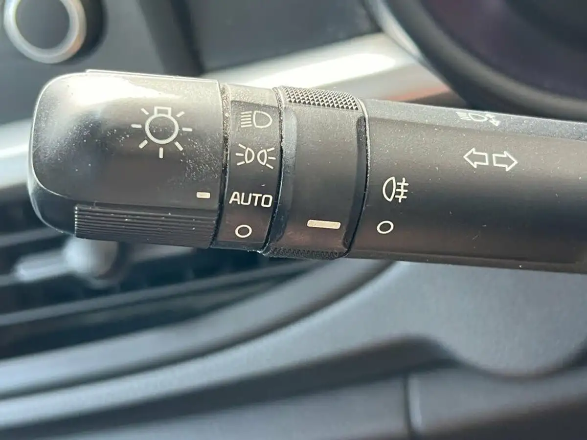2017-kia-picanto-10-1-big-32