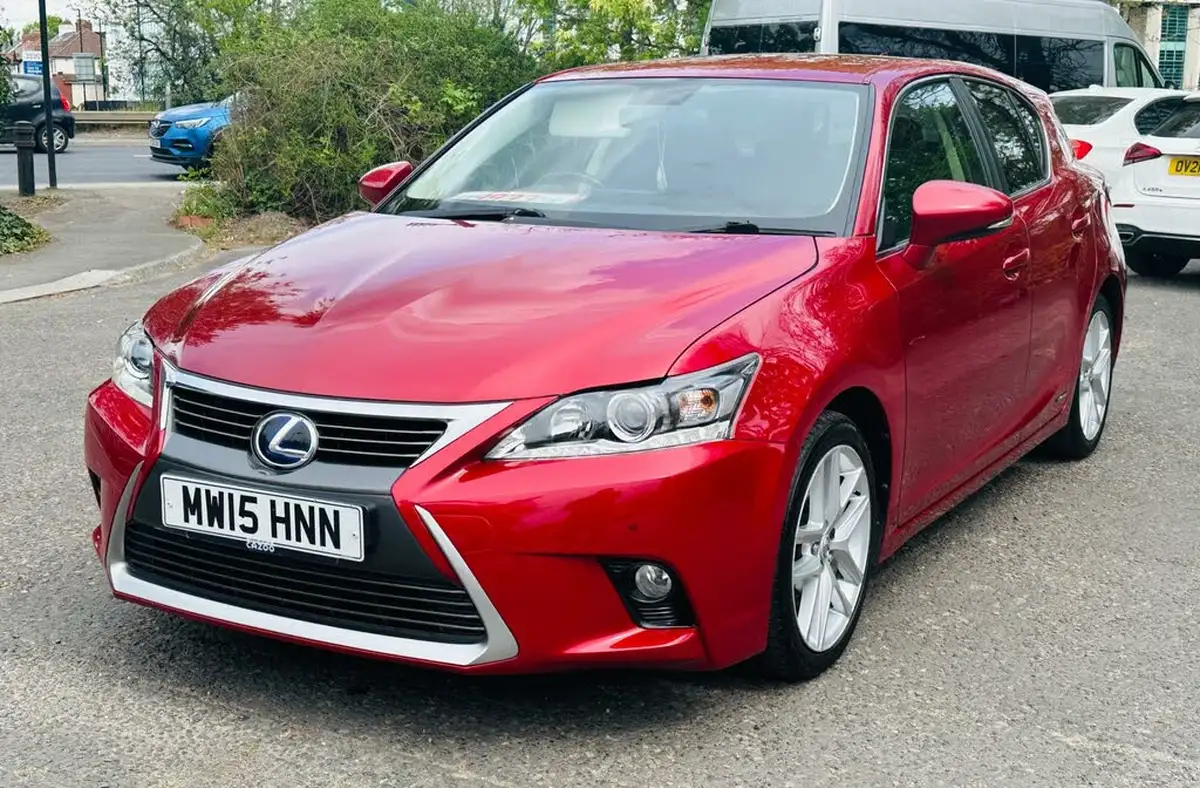 2015-lexus-ct-200h-18-advance-cvt-big-6