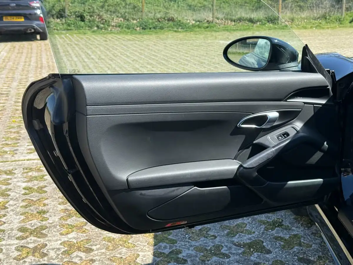 2019-porsche-cayman-718-20-cayman-pdk-big-37