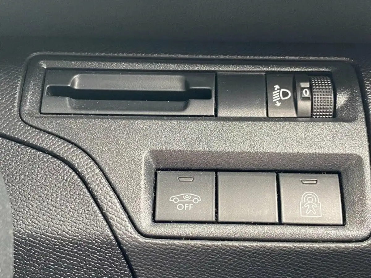 2017-peugeot-3008-suv-12-puretech-active-big-38