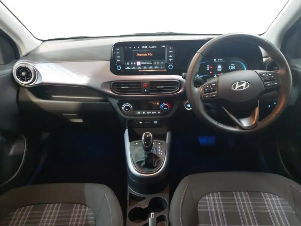 2024-hyundai-i10-10-premium-63ps-auto-big-2