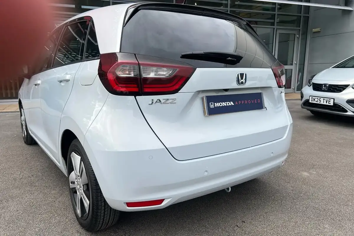 2020-honda-jazz-15-i-mmd-ex-big-25