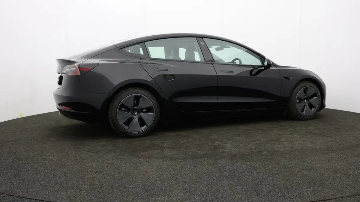 2021-tesla-model-3-e-standard-plus-big-29