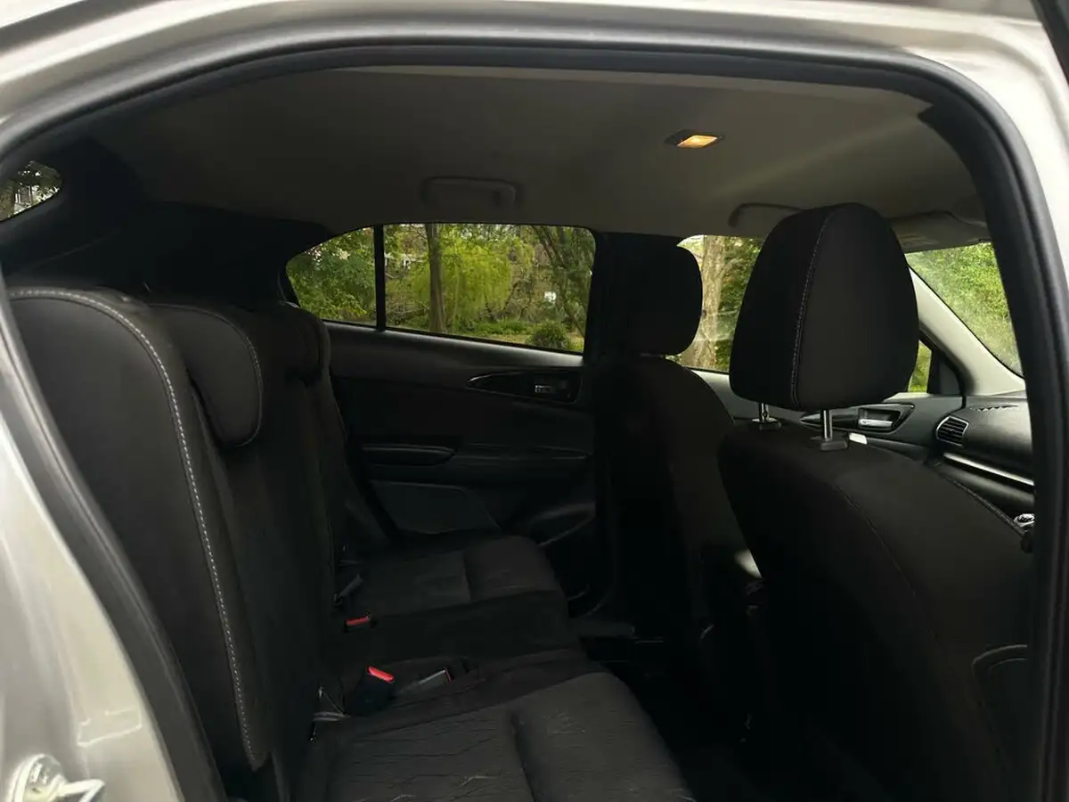 2018-mitsubishi-eclipse-cross-15-3-big-43