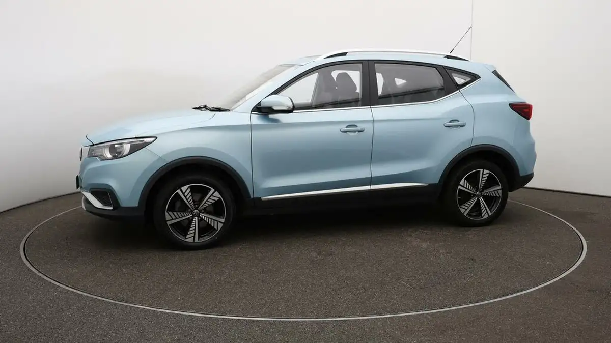2021-mg-zs-suv-e-exclusive-ev-big-60